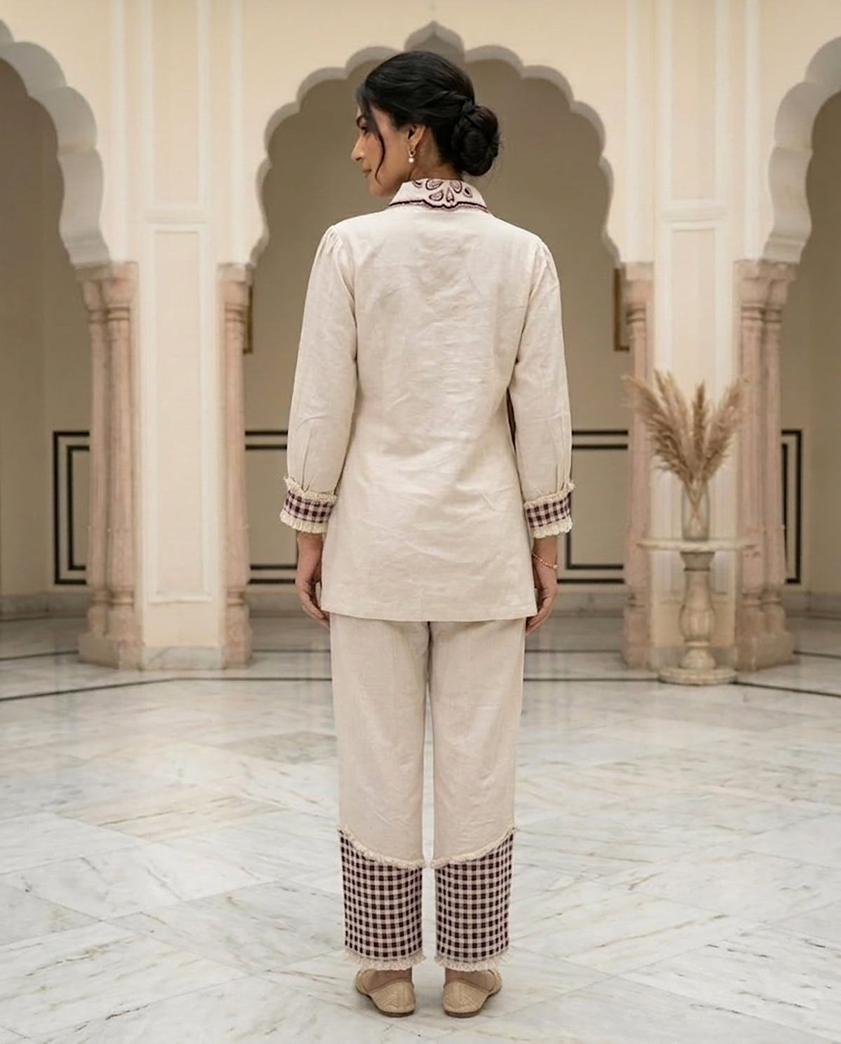 28 Off White Co-ord Set - Atsevam