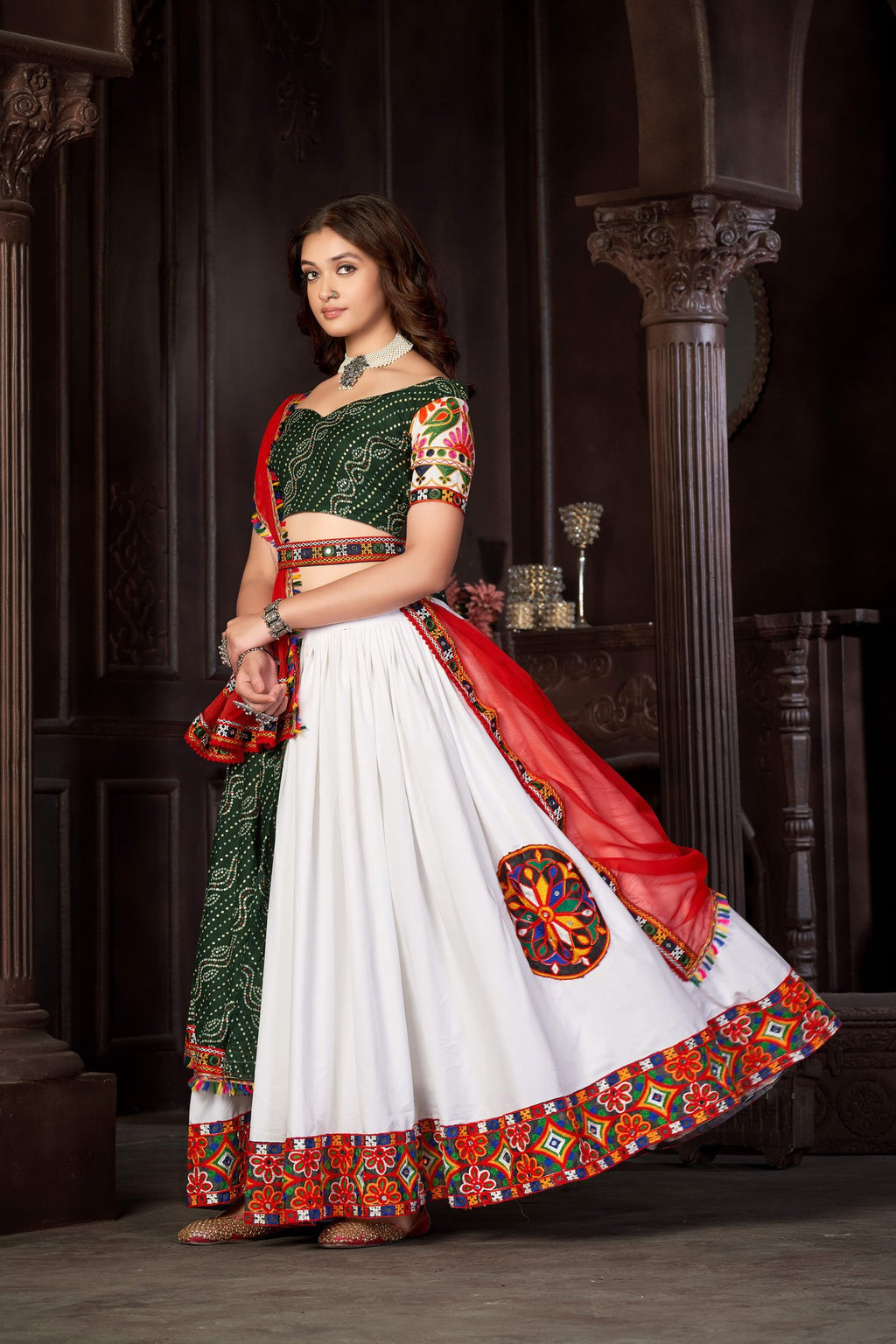 Women's White Crepe,Cotton Silk Traditional Kutchi Embroidery with Mirror Work Semi Stitched Lehenga Choli With Dupatta (Nav_10_White)