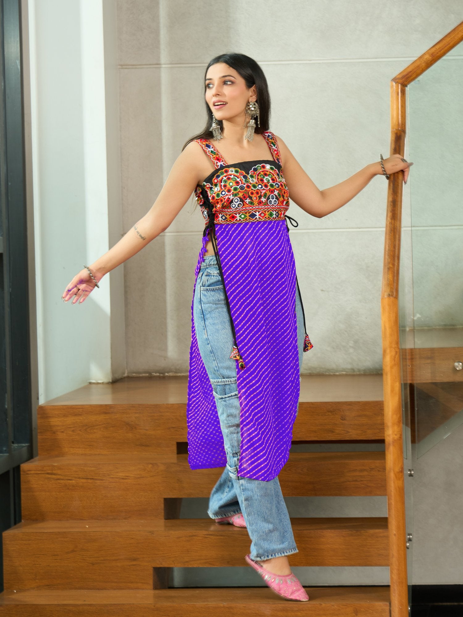 Women's Georgette & Banglory Silk Embroidery Thread Work,Printed Kurta 