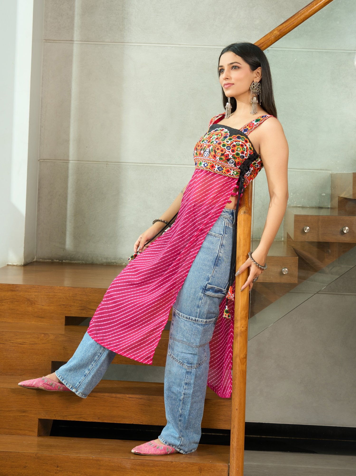 Women's Georgette & Banglory Silk Embroidery Thread Work,Printed Kurta 