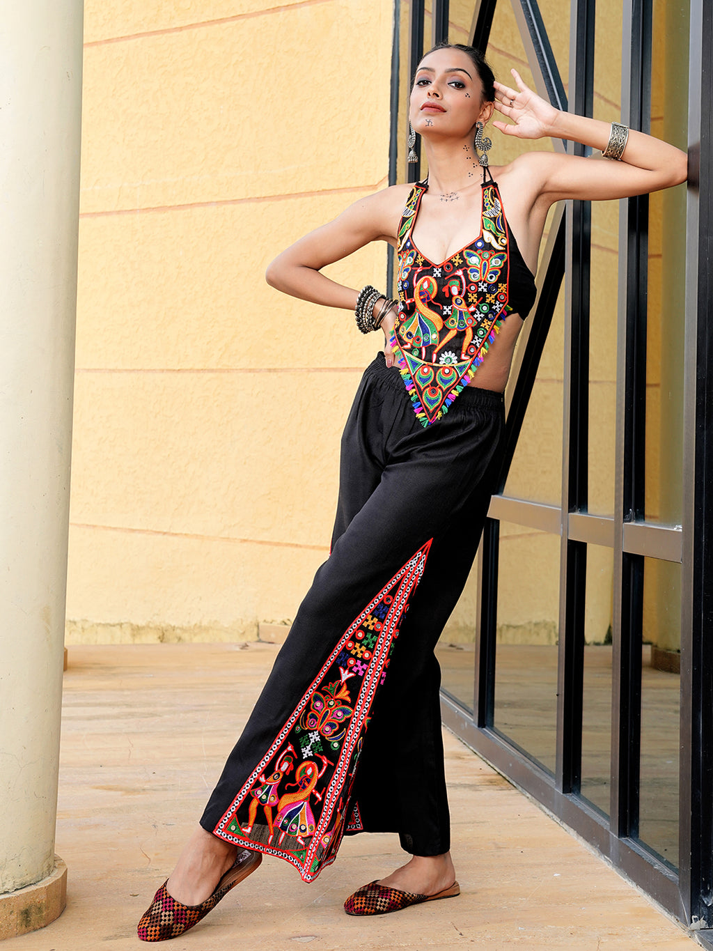 Women's Cotton Ethnic Motif Embroidered Co-Ord Set