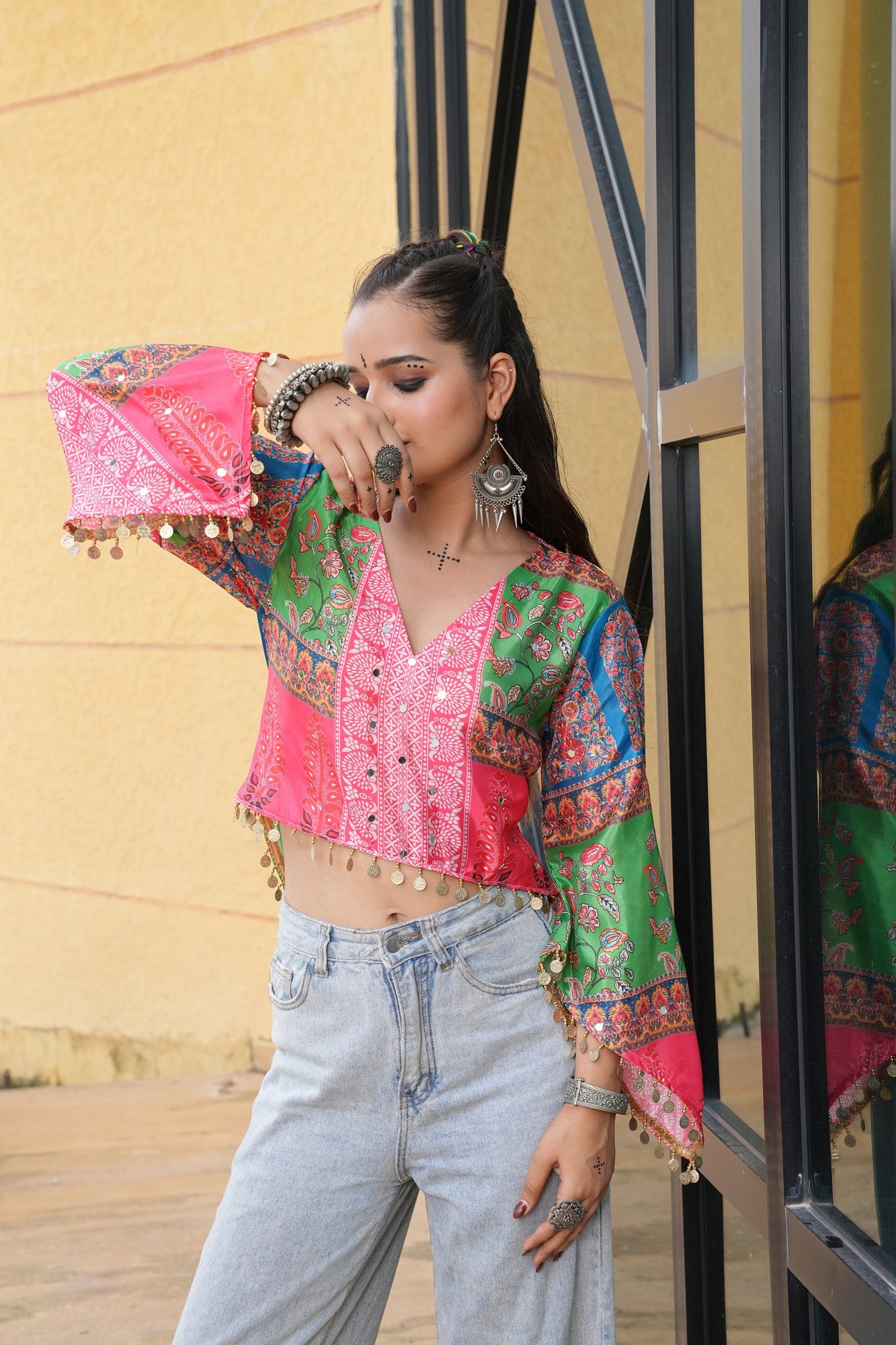 Women's Chinon Embroidery Thread Work Kurta 